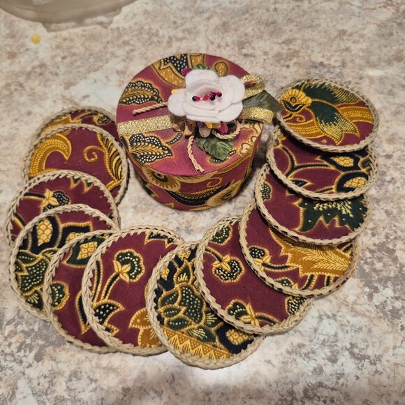 Set of 12 Coasters in a Decorative Box - Picture 1 of 5